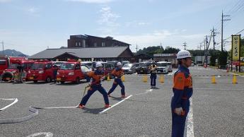 団員が各々の役割を完了し待機しています