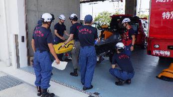 水上バイク搬送