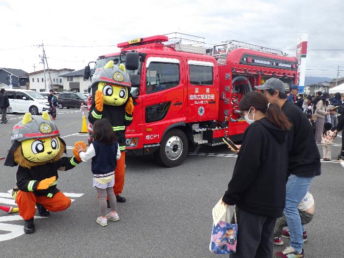 ライくん、レイちゃん、車両展示
