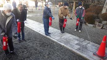 檀家総代による初期消火