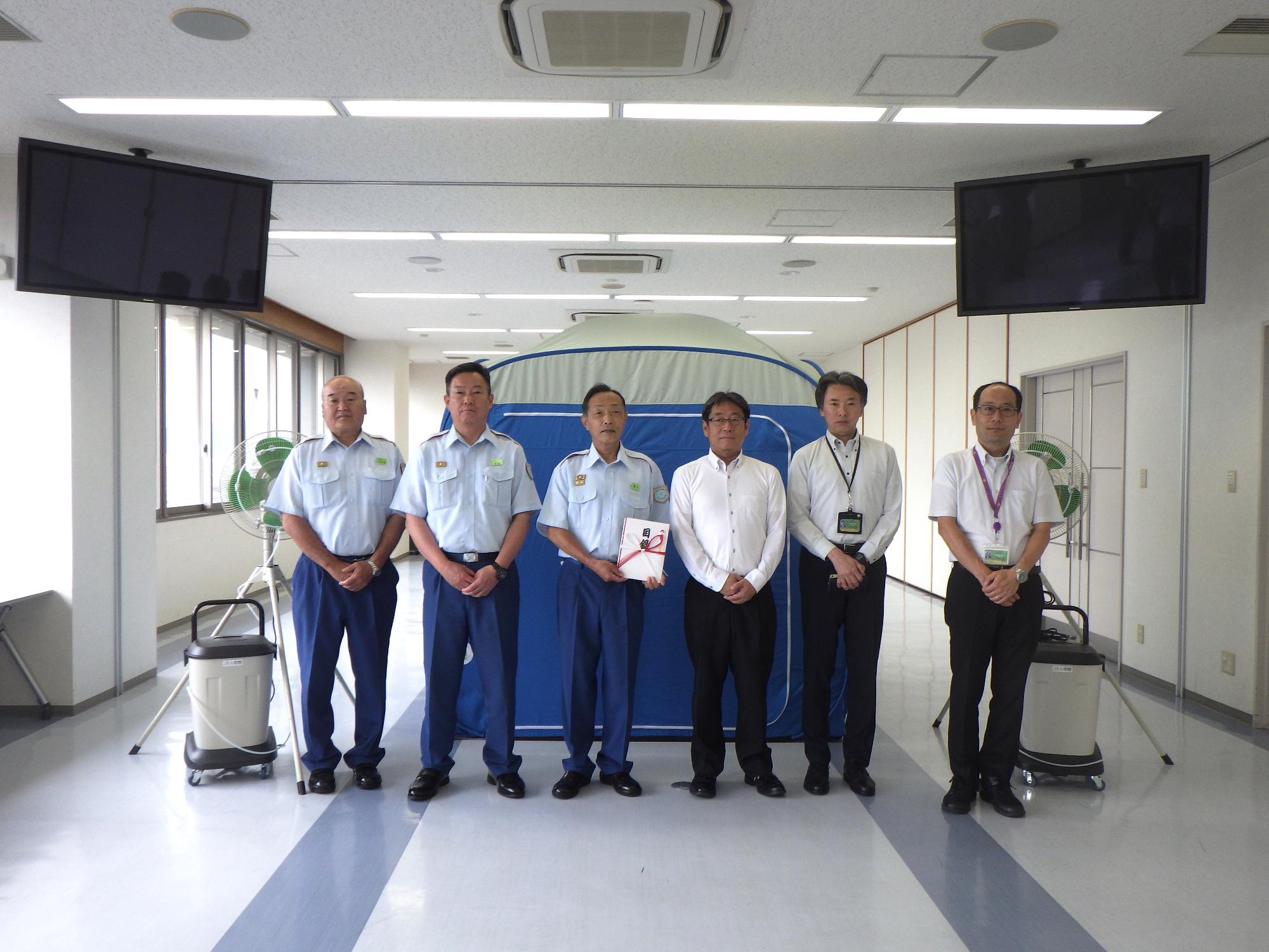 JRA栗東トレーニング・センター様から物品をご寄贈いただきました。